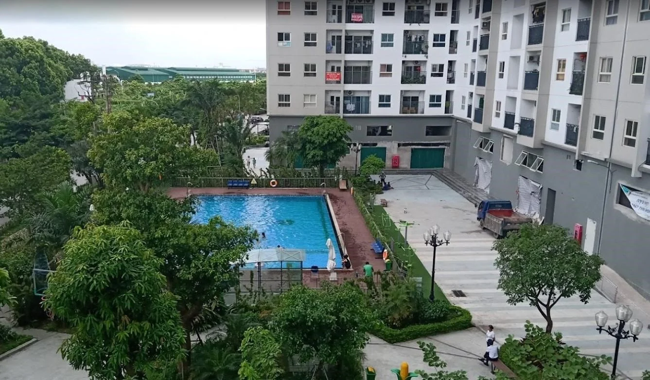 khuôn viên bể bợi tại chung cư ecohome phúc lợi