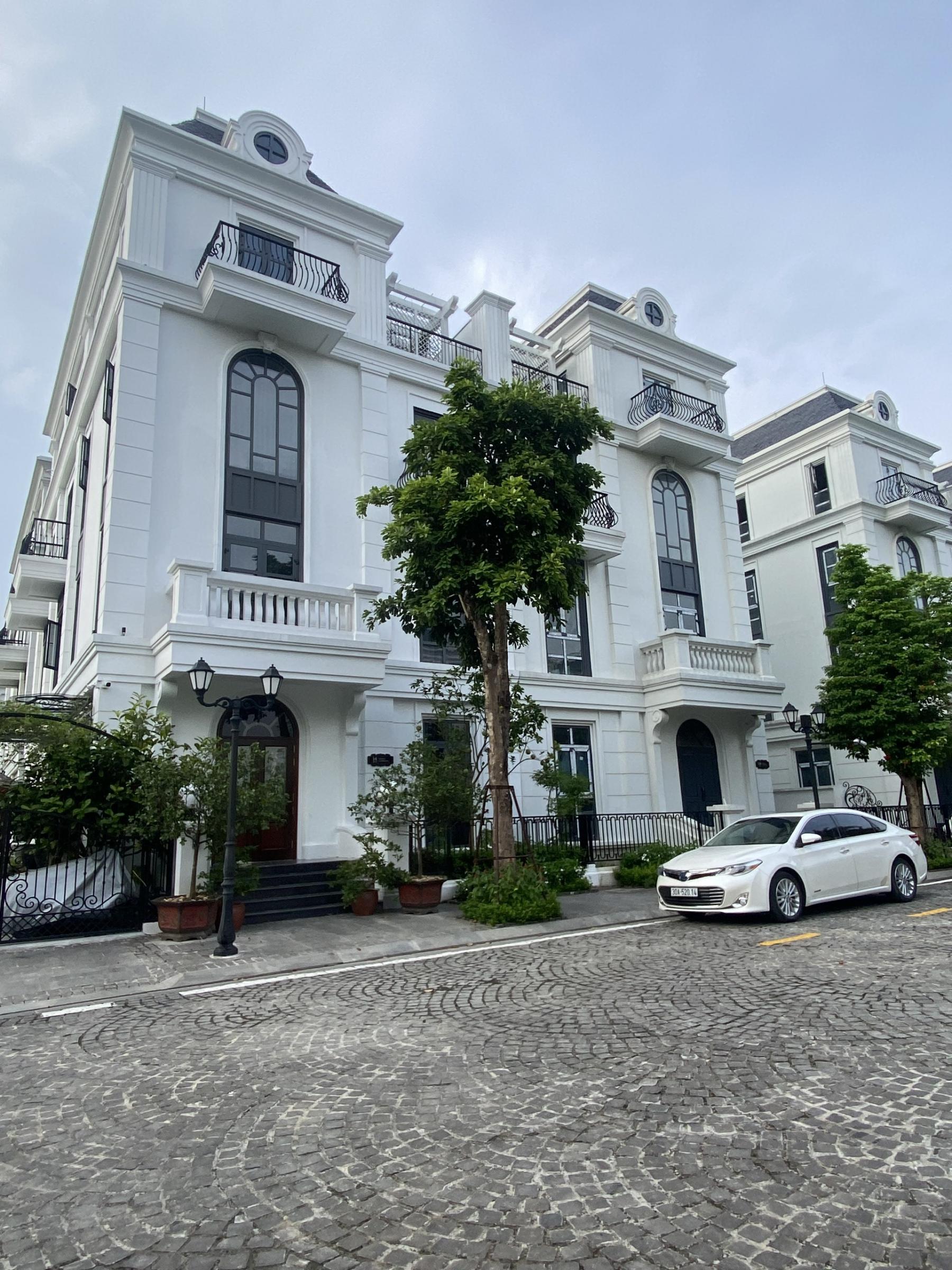 Biệt thự Elegant Park Villa Thạch Bàn