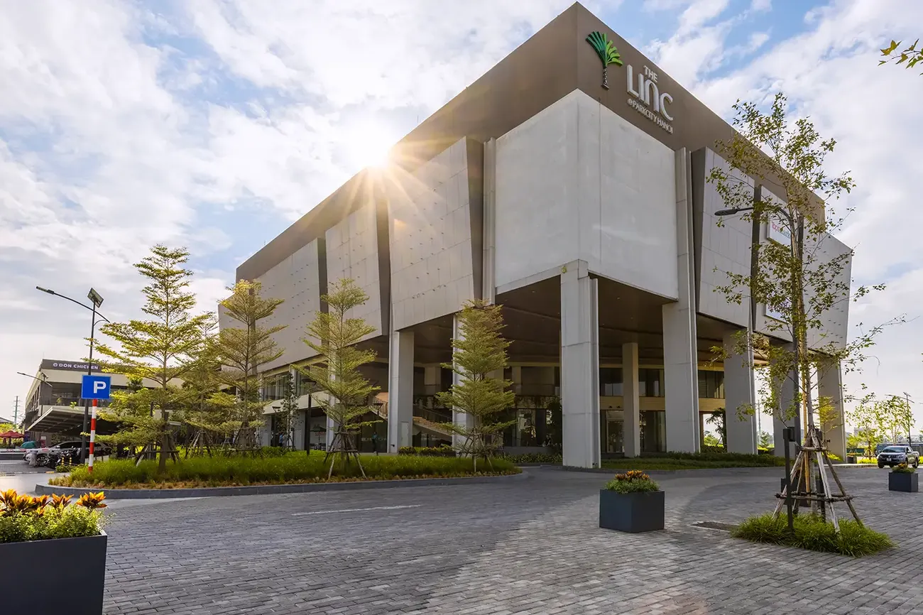 Tòa nhà The LINC @ ParkCity Hanoi, khu mua sắm và ẩm thực trong khu đô thị